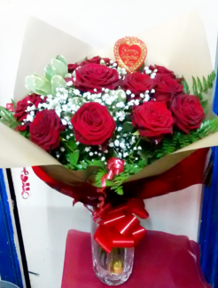 dozen-red-roses-the-little-flower-shop-bouquets-florist-london