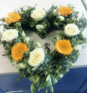white rose and gerbera open heart funeral wreath online funeral wreath - funeral flowers online_flowers online_little flower shop_florist_funeral delivery TFS-min